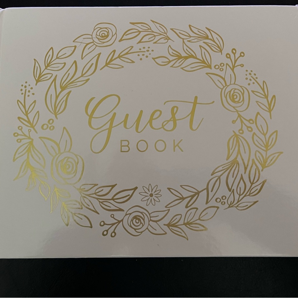 Elegant Gold Guest Book